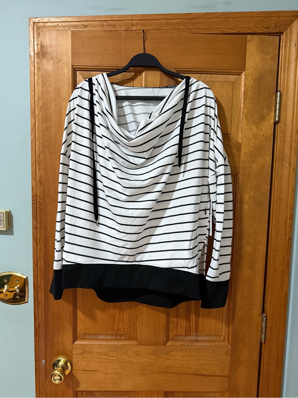 Jones New York White and Black Striped Wide Neck with Hood Sweatshirt